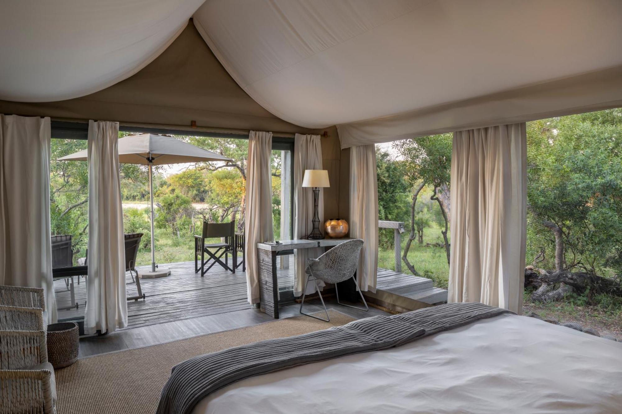 Simbavati River Lodge Timbavati Game Reserve Eksteriør billede